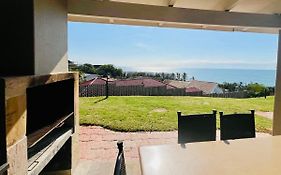 Chakas Rock Chalets 8 Seaview - Private Braai - 9 Hole Putt-Putt - Tennis